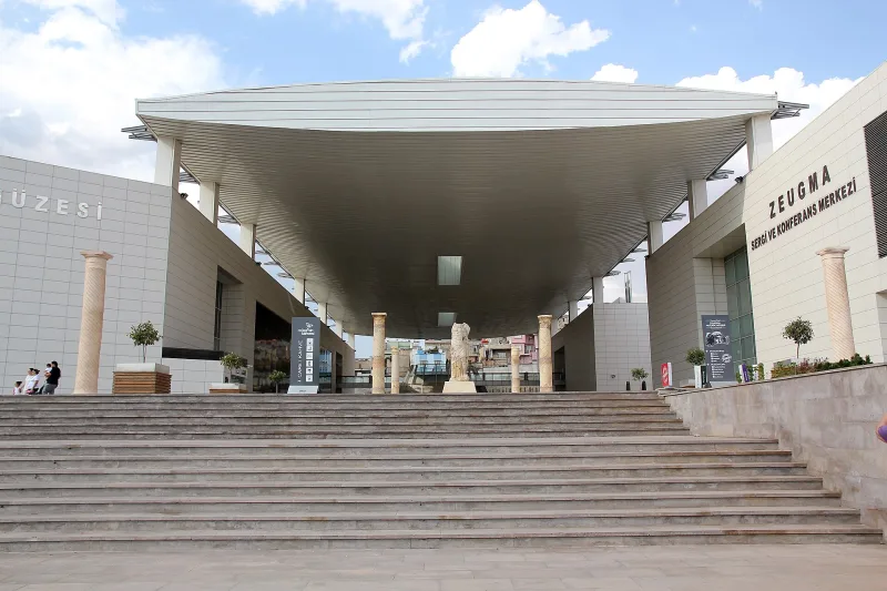 Narlykuyu Müzesi — Silifke’deki “Üç Grazia” mozaiği